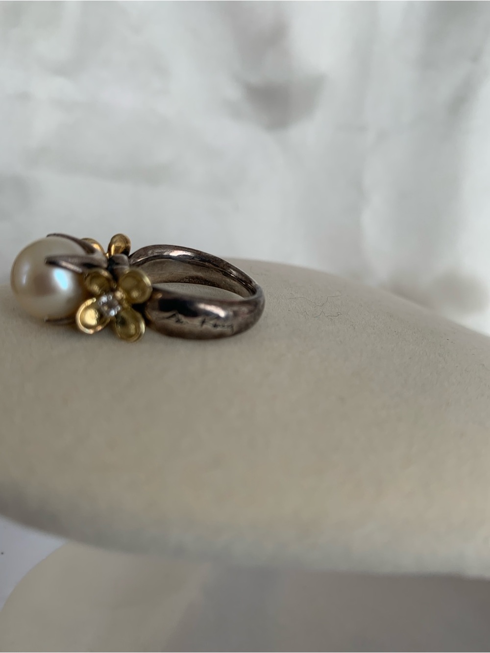 Vintage Ann King  Flower Women's Ring - White Pearl,